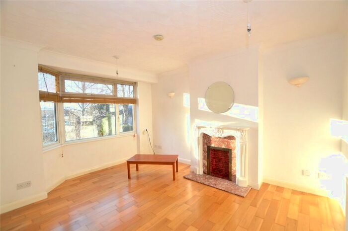 2 Bedroom Flat To Rent In The Close, Birchanger Road, London, SE25