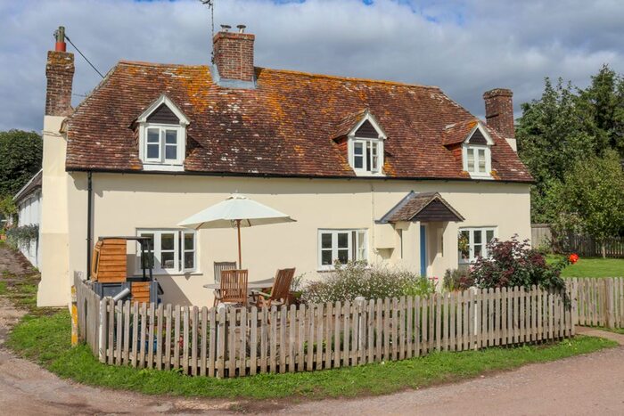 3 Bedroom Cottage For Sale In Malthouse Lane, Bighton, Alresford, SO24