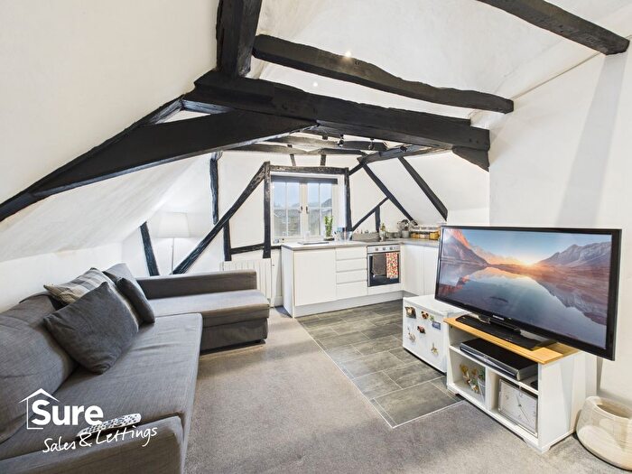 1 Bedroom Flat To Rent In High Street, Hemel Hempstead, Hertfordshire, HP1