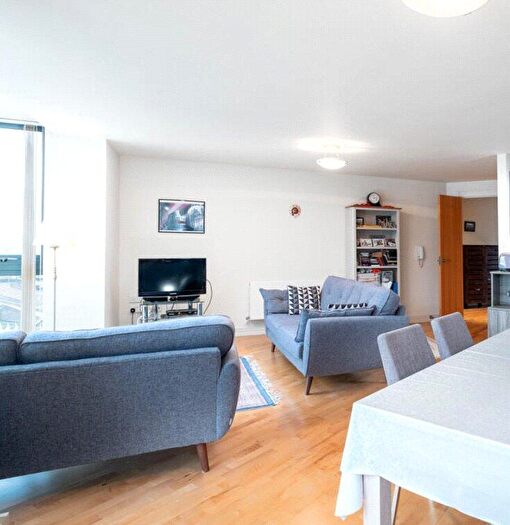 2 Bedroom Property To Rent In Cathcart Street, London, NW5