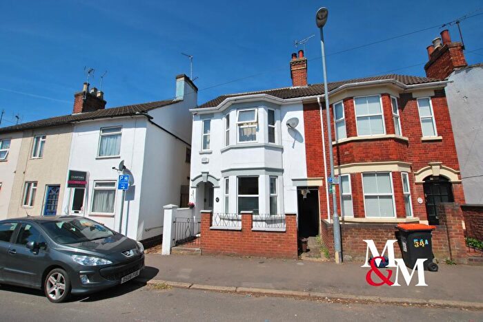 3 Bedroom Semi-Detached House To Rent In Wing Road, Leighton Buzzard, LU7