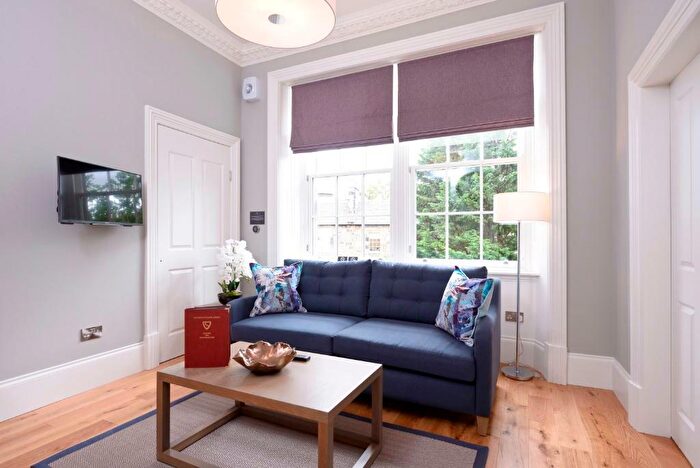 1 Bedroom Flat To Rent In Shandwick Place, West End, Edinburgh, EH2