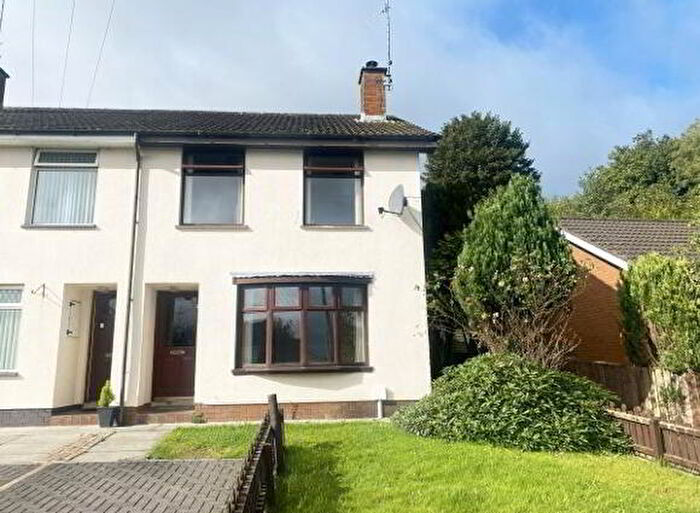 3 Bedroom Semi-Detached House For Sale In Iveagh Drive, Banbridge, BT32