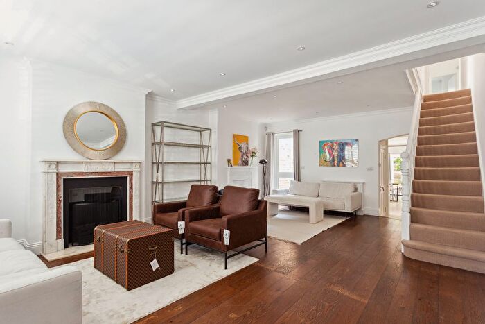 5 Bedroom Terraced House To Rent In Farm Lane, London, SW6