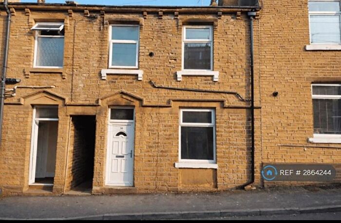 2 Bedroom Terraced House To Rent In Prince St, Huddersfield, HD4