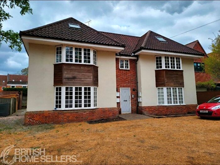 2 Bedroom Flat For Sale In Harvey Lane, Norwich, Norfolk, NR7