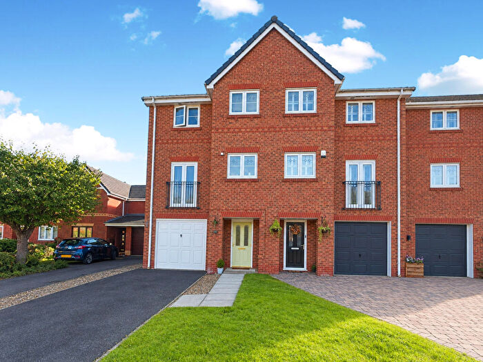 4 Bedroom Semi-Detached House For Sale In Mottram Drive, Nantwich, CW5