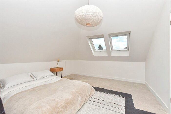 3 Bedroom Semi Detached Bungalow For Sale In Cavendish Way, Bearsted, Maidstone, Kent, ME15