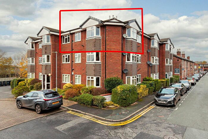 2 Bedroom Apartment To Rent In South Street, Alderley Edge, SK9