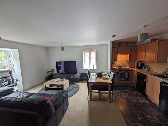 1 Bedroom Apartment For Sale In Warner Close, Basingstoke, Hampshire, RG24