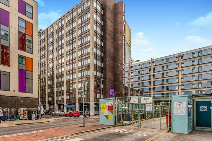 2 Bedroom Apartment To Rent In Isambard Brunel Road, Portsmouth, PO1