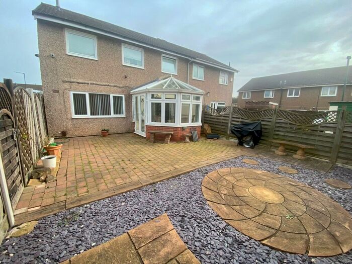4 Bedroom House To Rent In Downing Gardens, Bulwell, NG6
