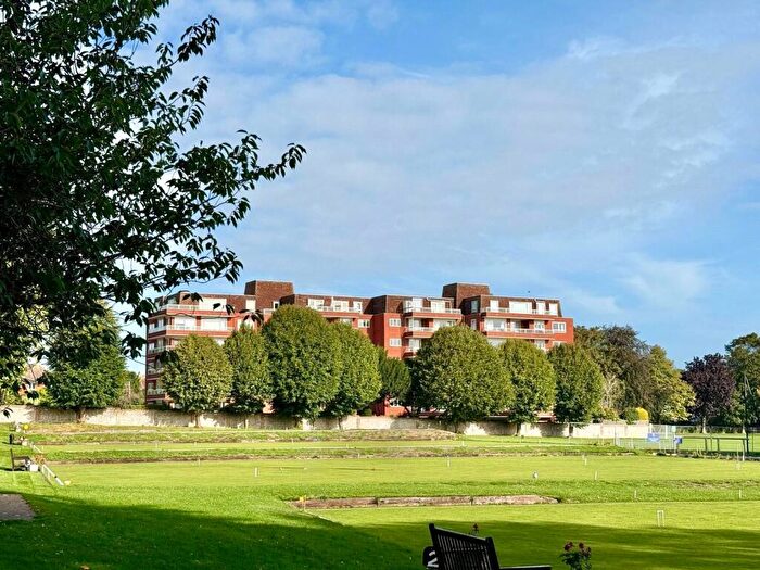 3 Bedroom Apartment For Sale In Compton Place Road, Eastbourne, East Sussex, BN21