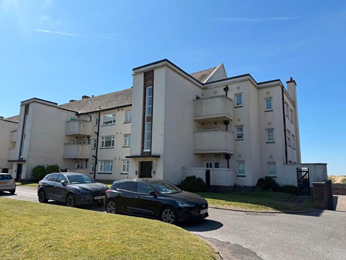 2 Bedroom Flat For Sale In Burbo Bank Road South, Liverpool, L23