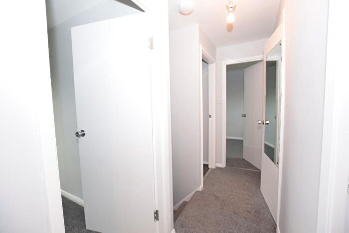 3 Bedroom Terraced House For Sale In Dundonald Crescent, Irvine, North Ayrshire, KA11