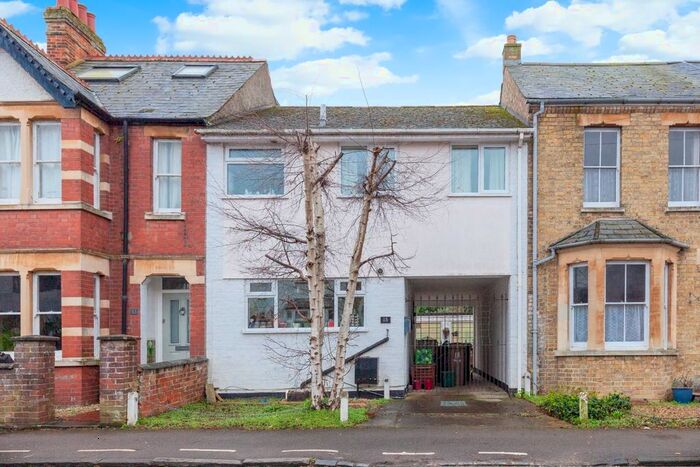 3 Bedroom Semi-Detached House To Rent In Ferry Road, Marston, Oxford, OX3