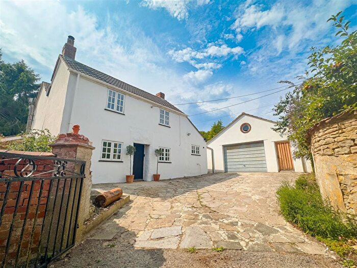 4 Bedroom Detached House For Sale In Yenston, Templecombe, Somerset, BA8