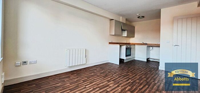 2 Bedroom Flat To Rent In Magdalen Street, Colchester, CO1