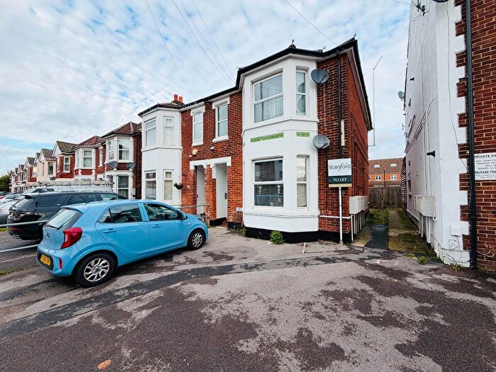 1 Bedroom Flat To Rent In Leigh Road, Eastleigh, SO50