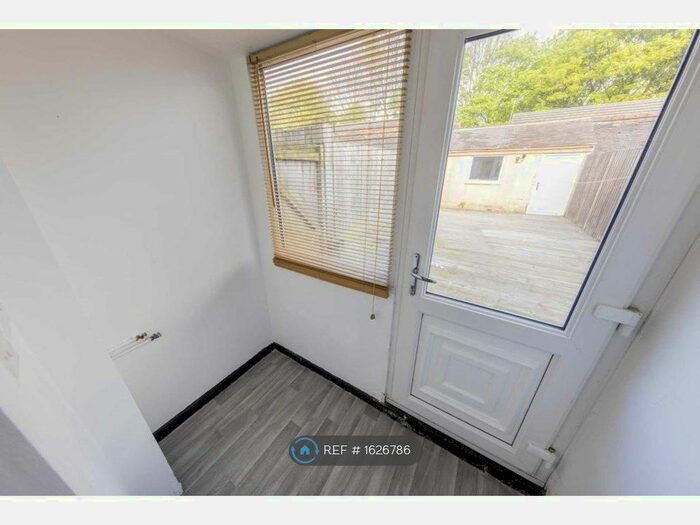 2 Bedroom Terraced House To Rent In Victoria Street, Chesterton