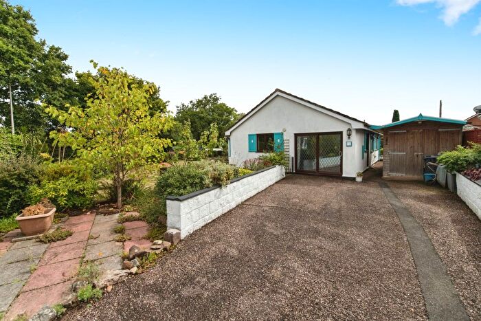 3 Bedroom Detached Bungalow For Sale In Manitoba Gardens, Cullompton, EX15