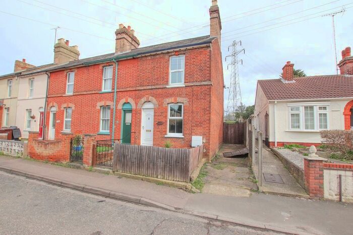 2 Bedroom End Of Terrace House To Rent In Old Heath Road, Colchester, CO2