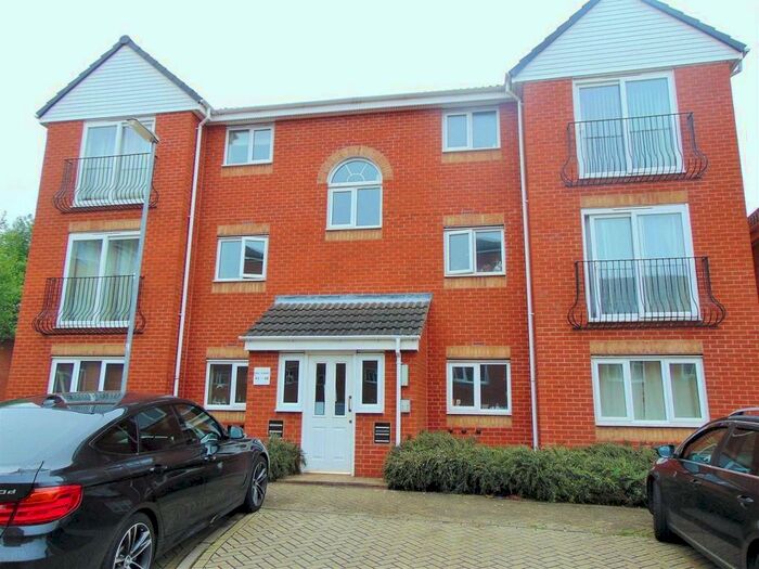 2 Bedroom Apartment To Rent In Peel Drive, Wilnecote, Tamworth, B77