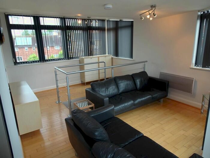3 Bedroom Flat To Rent In Rickman Drive, Birmingham, B15