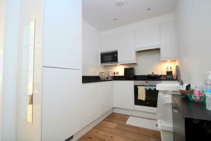 1 Bedroom Apartment To Rent In High Street, Croydon, CR0
