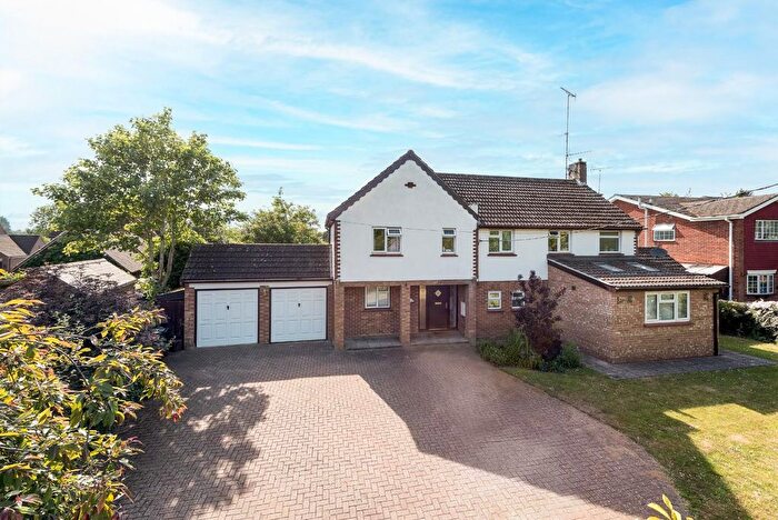 5 Bedroom Detached House For Sale In Leighton Road, Heath And Reach, LU7