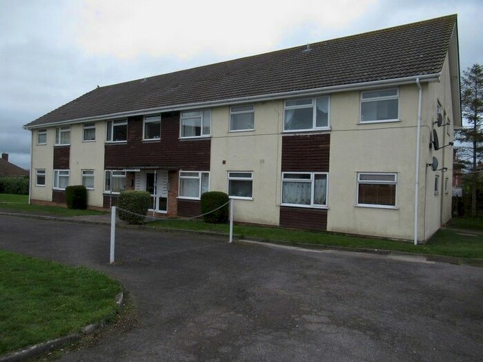 Studio To Rent In Quantock Court, Street, BA16