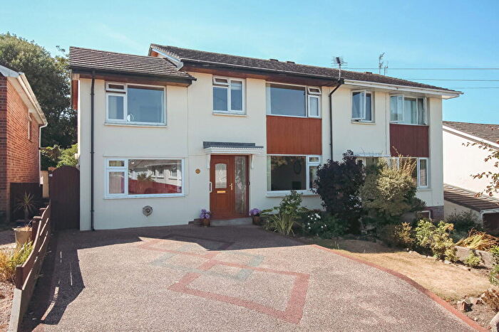 4 Bedroom Semi-Detached House For Sale In Northdown Drive, Bideford, EX39