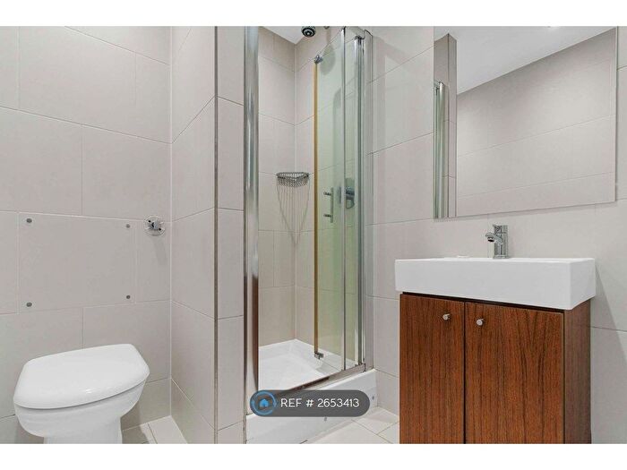 1 Bedroom Flat To Rent In Greenwood Road, London, E8