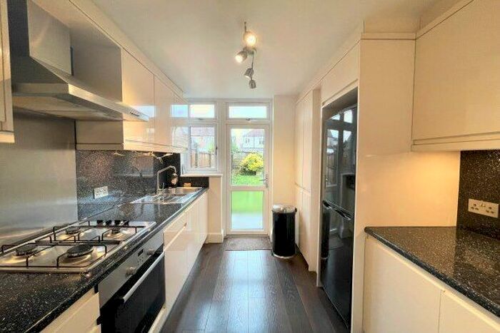 3 Bedroom Property To Rent In Geneva Gardens, Romford, RM6