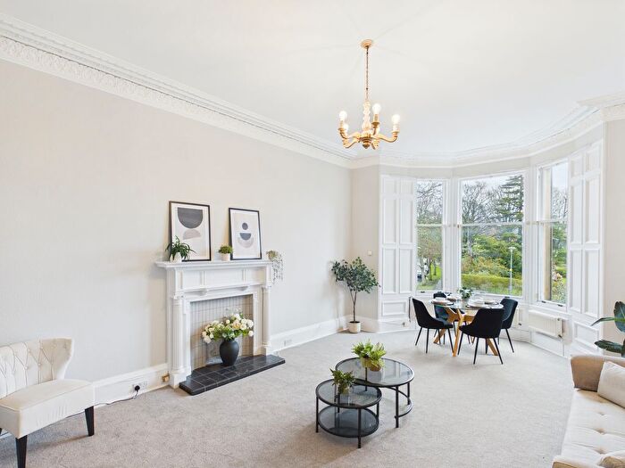 2 Bedroom Flat For Sale In Murrayfield Avenue, Murrayfield, Edinburgh, EH12