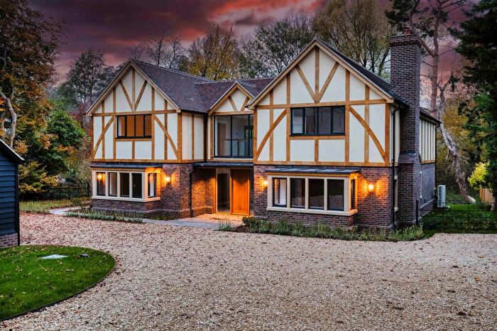 5 Bedroom Detached House For Sale In The Fairways, Frilford, OX13