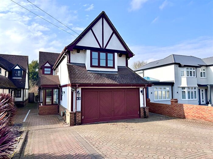 5 Bedroom Detached House For Sale In Danson Road, Bexleyheath, DA6