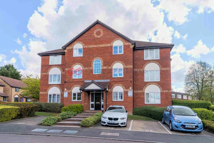 Studio To Rent In Columbus Gardens, Northwood, HA6