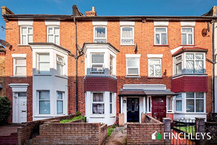 1 Bedroom Flat For Sale In Gruneisen Road, London, N3