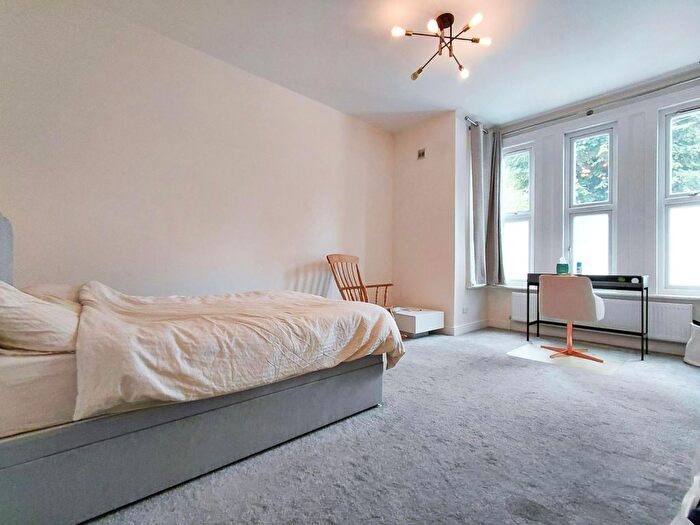 Studio To Rent In Leopold Road, London, W5