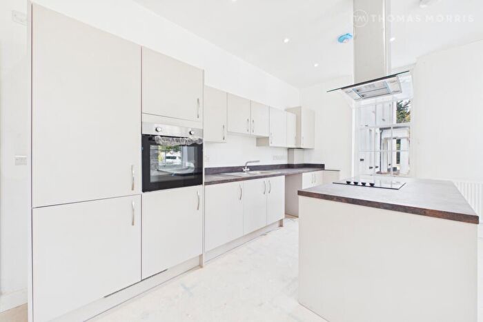 2 Bedroom Apartment To Rent In Cambridge Street, St. Neots, Cambridgeshire, PE19