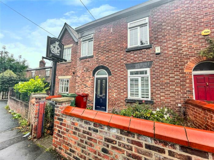 5 Bedroom Terraced House To Rent In Ladybarn Lane, Fallowfield, M14