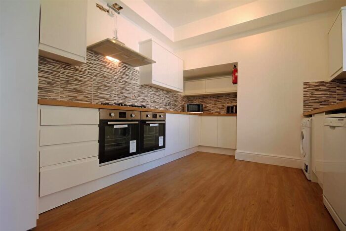 6 Bedroom Terraced House To Rent In Osborne Road, Jesmond, NE2