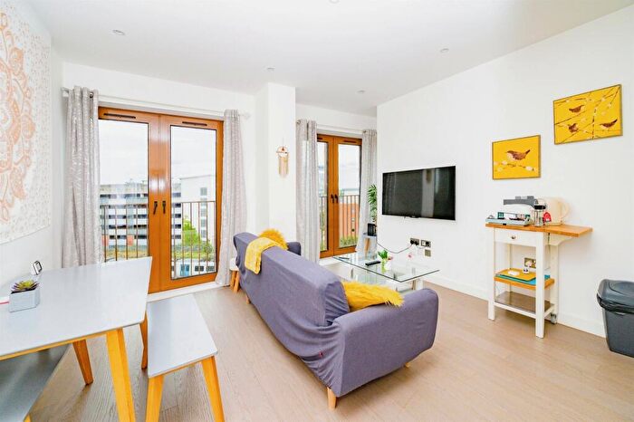 1 Bedroom Apartment For Sale In Grosvenor Road, St. Albans, AL1