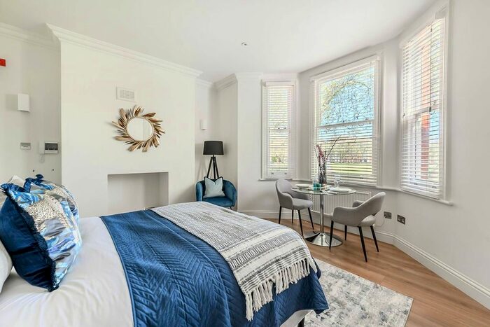 Studio To Rent In Vincent Square, Westminster, London, SW1P