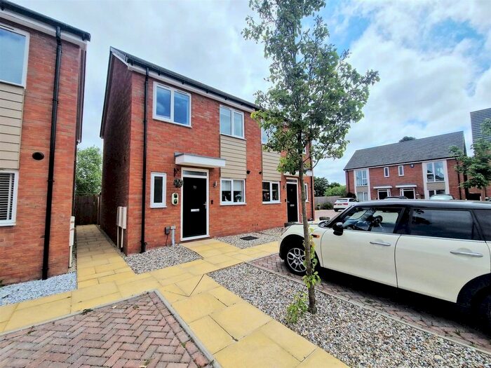 2 Bedroom Semi-Detached House To Rent In Russell Street, Cofton Hackett, Birmingham, B45