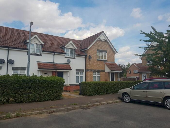 2 Bedroom Property To Rent In Gulls Croft, Braintree, CM7