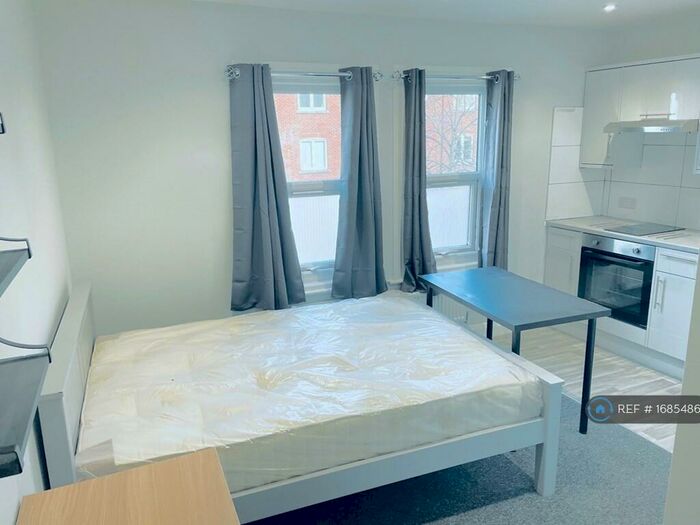 Studio To Rent In Southampton Street, Reading, RG1