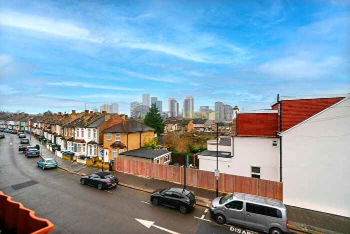 1 Bedroom Apartment For Sale In Wexford Court, Leslie Park Road, CR0