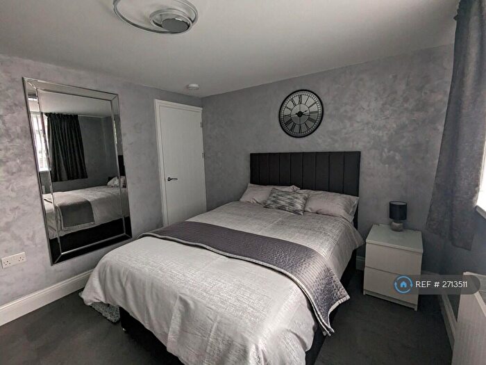 2 Bedroom Flat To Rent In Penylan, Cardiff, CF23